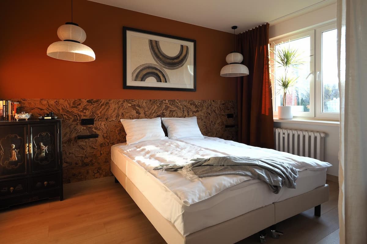 Sypialnia w apartamencie miejskim