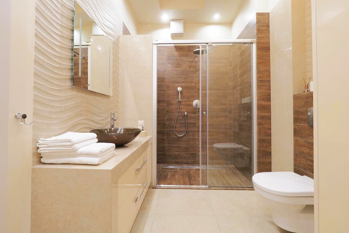 Łazienka w apartamencie Praca i spokój